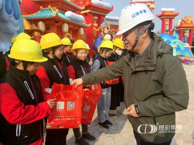 聚焦自贡彩灯工匠慰问|灯彩集团罗全贵、徐洪英:以匠心筑灯彩之美