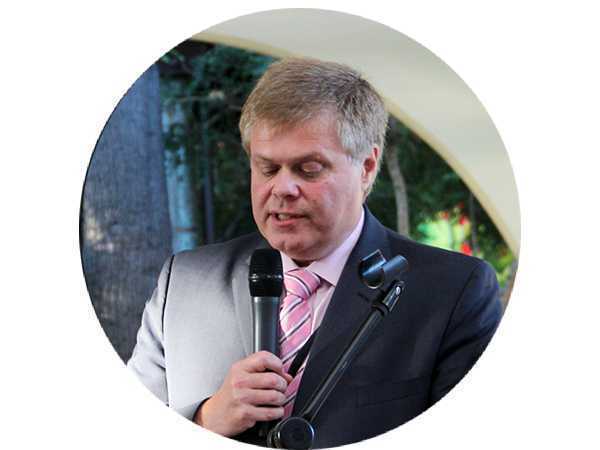 Glenn Dobbin - 集团欧洲区总裁